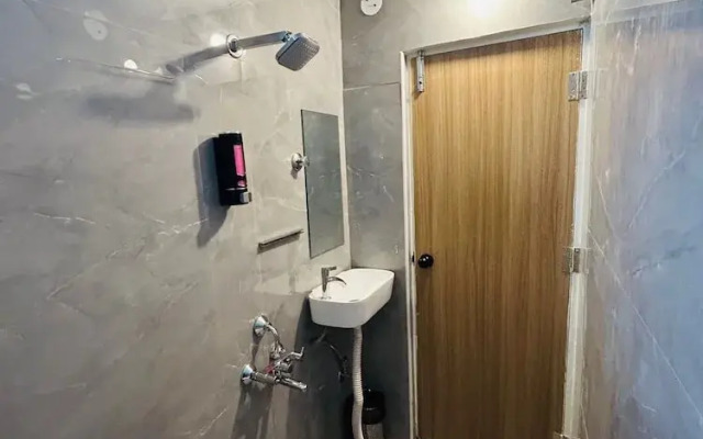 Wildwings Premium Hotel