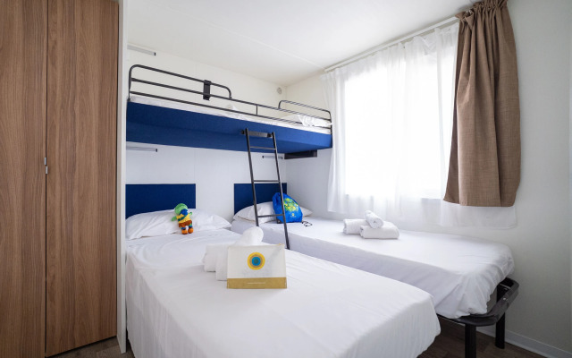 Club Del Sole Adriano Family Collection