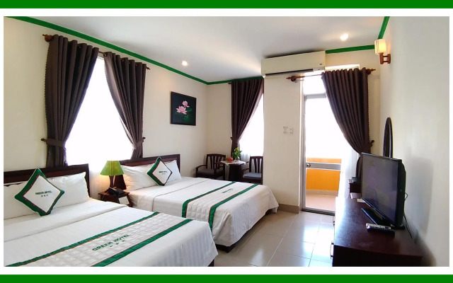 Green Hotel