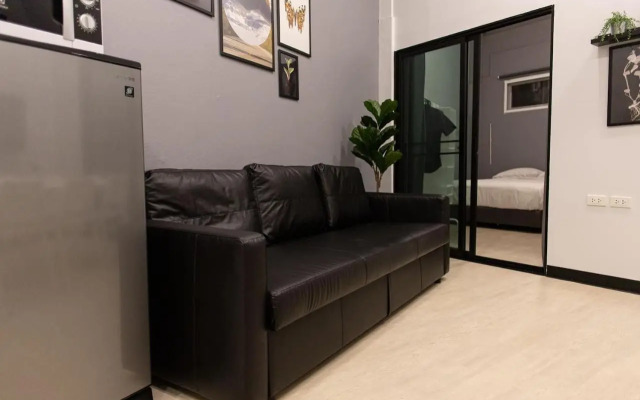 U1 Large 2 bed rooms BTS Udomsuk