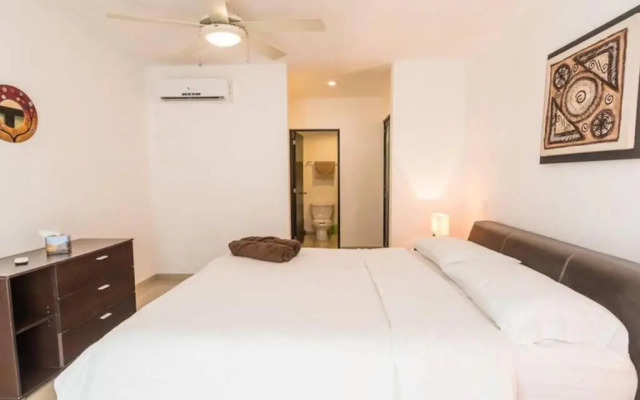 Poolside tranquil apartment in Playa del Carmen