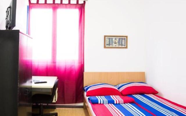 Hostel Jedro