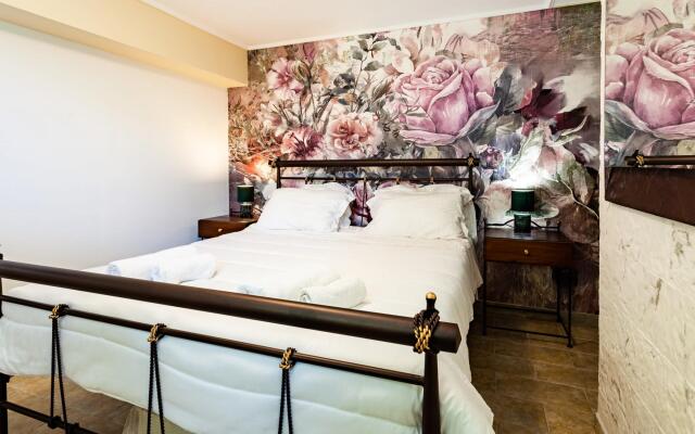 Astros Poolside Home - Moments Of Magic