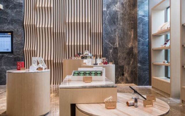 Atour Hotel (Suining Chuanshan High-speed Railway Station)