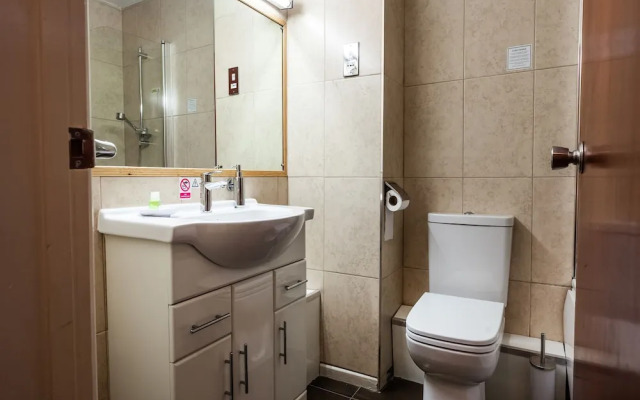 OYO Osterley Park Hotel