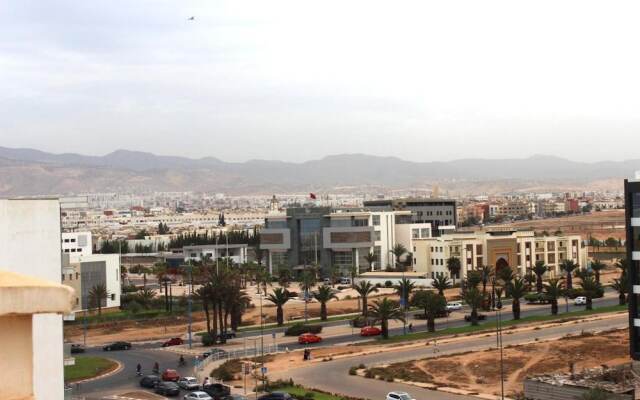 Stunning 2-bed Apartment in Agadir