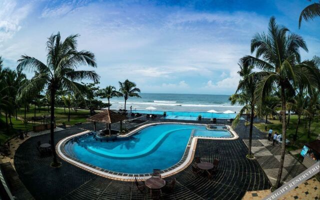 Sunny Paradise Resort