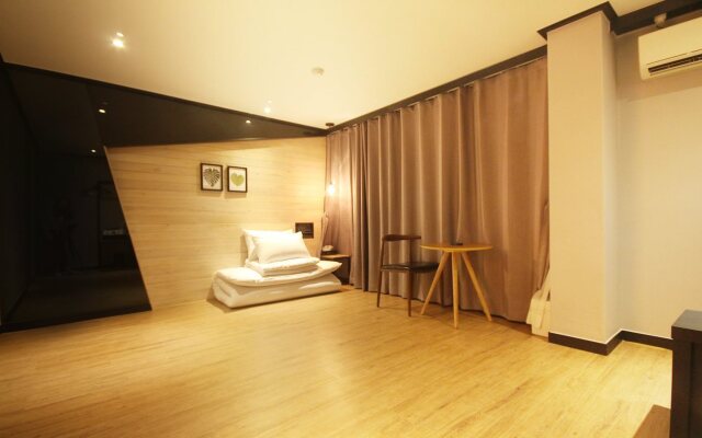 Gimhae Eobangdong Hotel The May