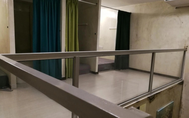 Beds In Garden Hostel – Guest Rooms – Ipoh