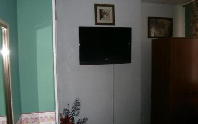 Guesthouse The Royale Hotel