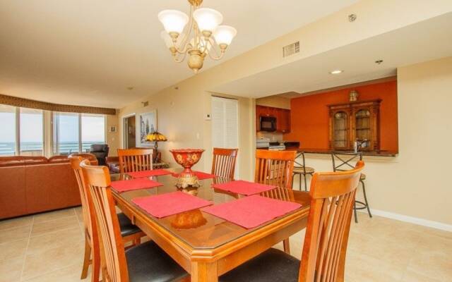 Som 701 - Somerset 3 Bedroom Condo by Redawning