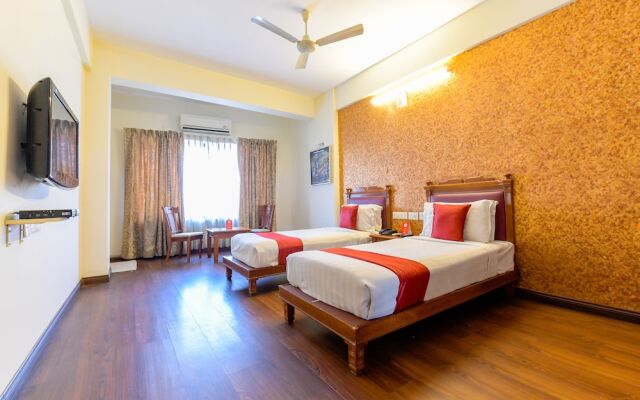 Oyo 4802 Cochin City Residency