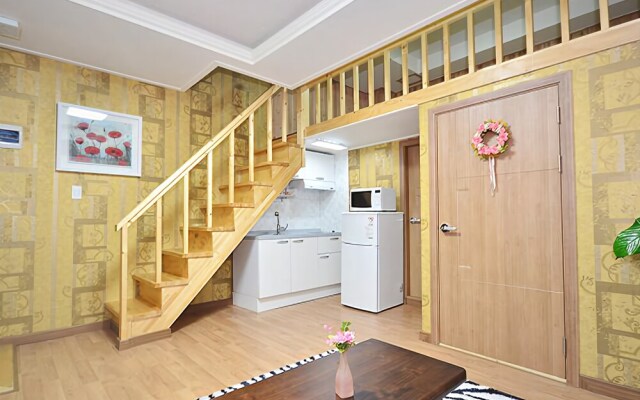 Yeosu Rainbow Pension