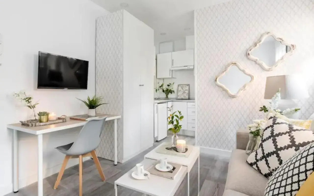 Cozy studio (14m2) in Arturo Soria area D3