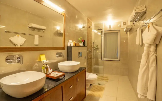 Tree of Life Eila Art Hotel