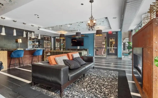 Cozysuites Mill District Pool gym 02