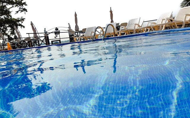 Hotel Mi Paraíso Río Dulce