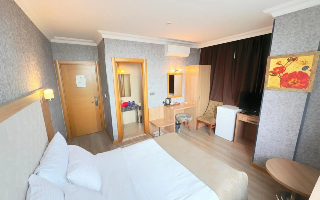 Lounge Boutique Hotel