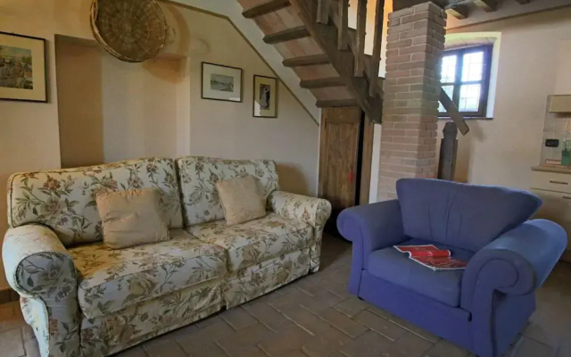 Apartment in Todi With Pool & History