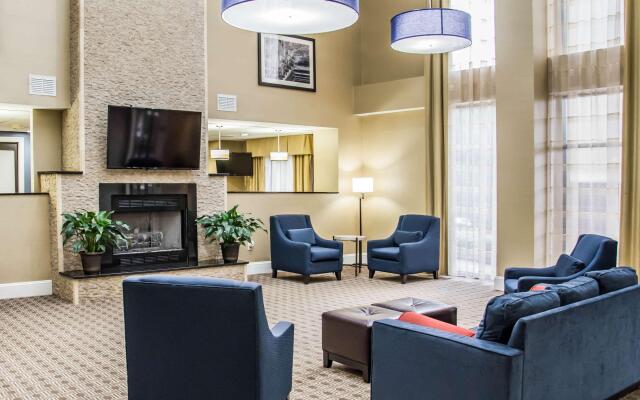 Comfort Suites University - Research Park