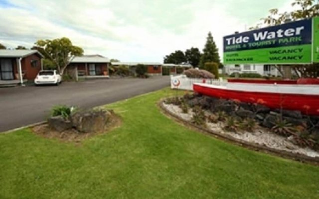 Tidewater Motel and Tourist Park - Hostel