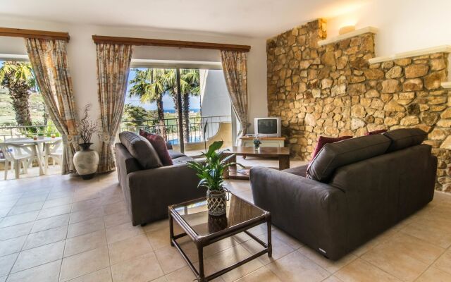 Ta Frenc Apartments
