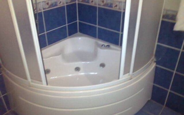 Ozgur Hotel