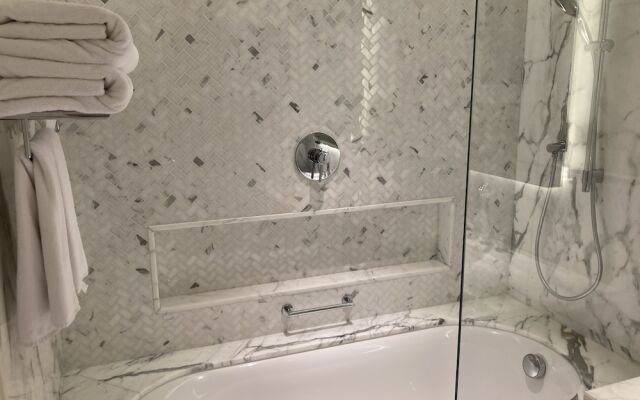 Ultimate Luxury Address Boulevard Dubai - 3 Bedrooms