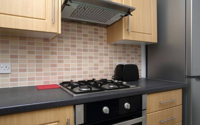 2 Bedroom Bruntsfield Apartment