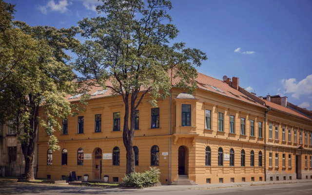 City Residence Apartment Hotel