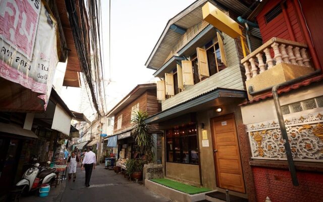 The Local Surasak Hostel
