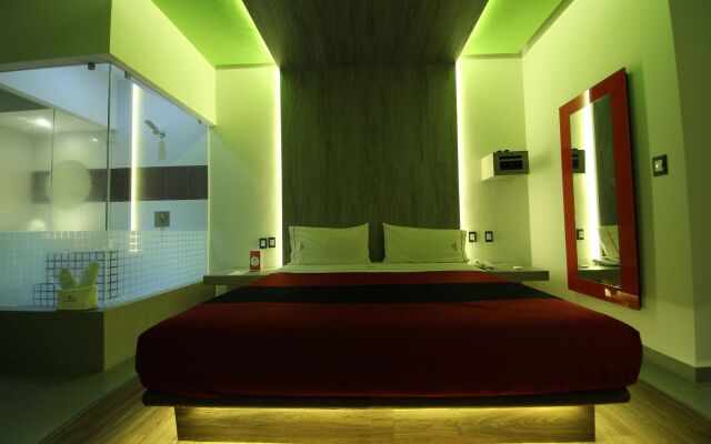 Auto Hotel Marques - Adults Only