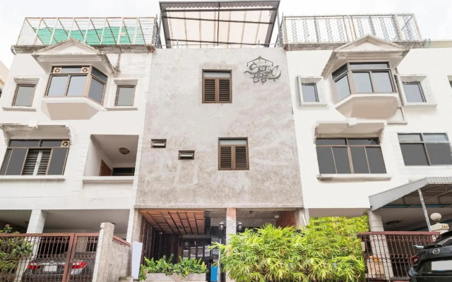 Siam Plug In Hostel