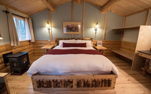 Tonglen Lake Lodge