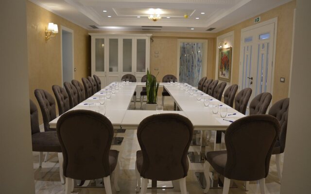 Lot Boutique Hotel