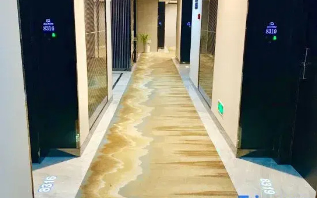 Qingmu Hotel (Zhenjiang Danyang Houxiang Central Street)