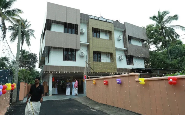 Gateway Airport Hotel