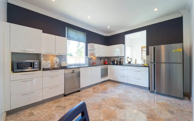 Luxurious 5-Bed Private Pool Villa - PV6