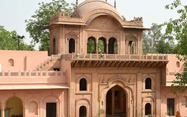 Raja Nahar Singh Palace