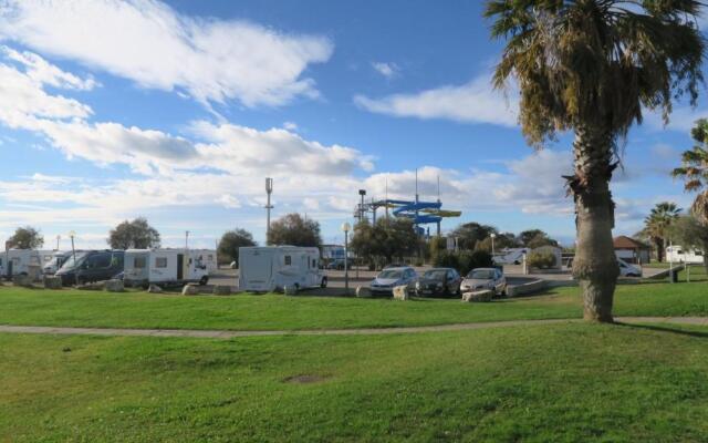 Grand studio familial proche centre et plages