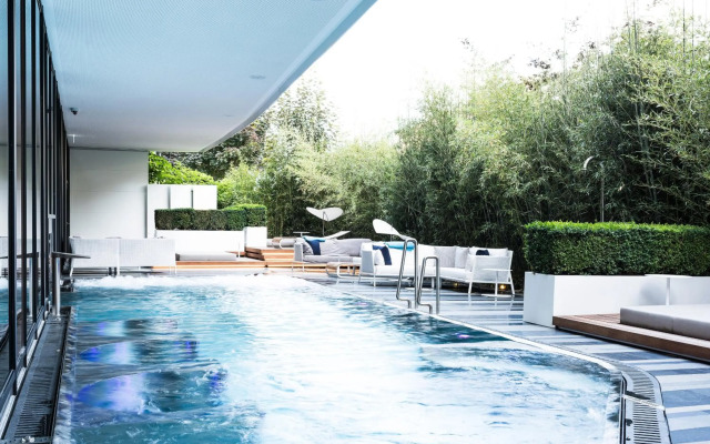 Royal Savoy Hotel & Spa