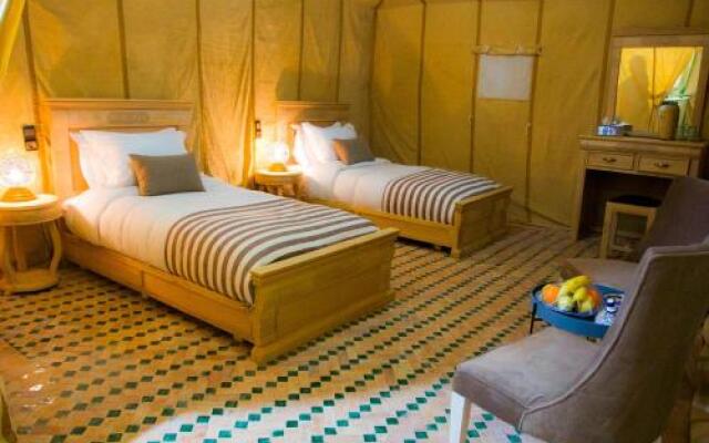 Sahara Luxury Camp