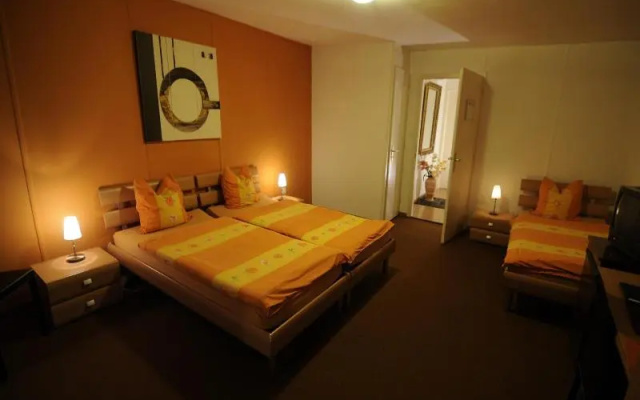 Hv Tel De La Croix Blanche – Guest Rooms – Cressier (NE)