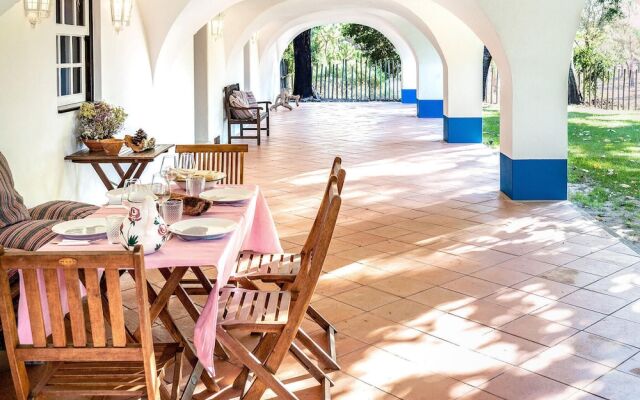 Beautiful Home in Grândola With Wifi and 4 Bedrooms