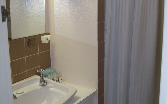 Garden Motor Inn