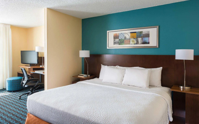 Fairfield Inn & Suites Dallas Park Central