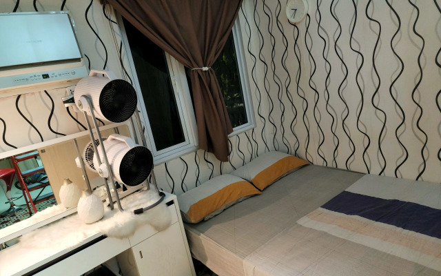 1BR Cityscape at Grass Residences