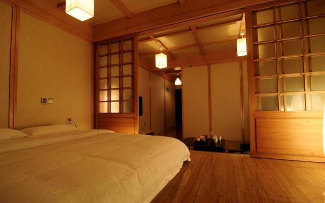 Ming Lu Hotel