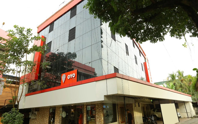 OYO Flagship 5202 Hotel Pearl Malabar
