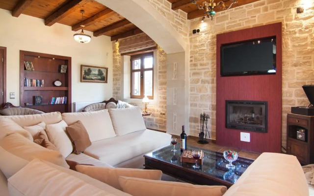 Saridakis Villa, a true mansion, By ThinkVilla